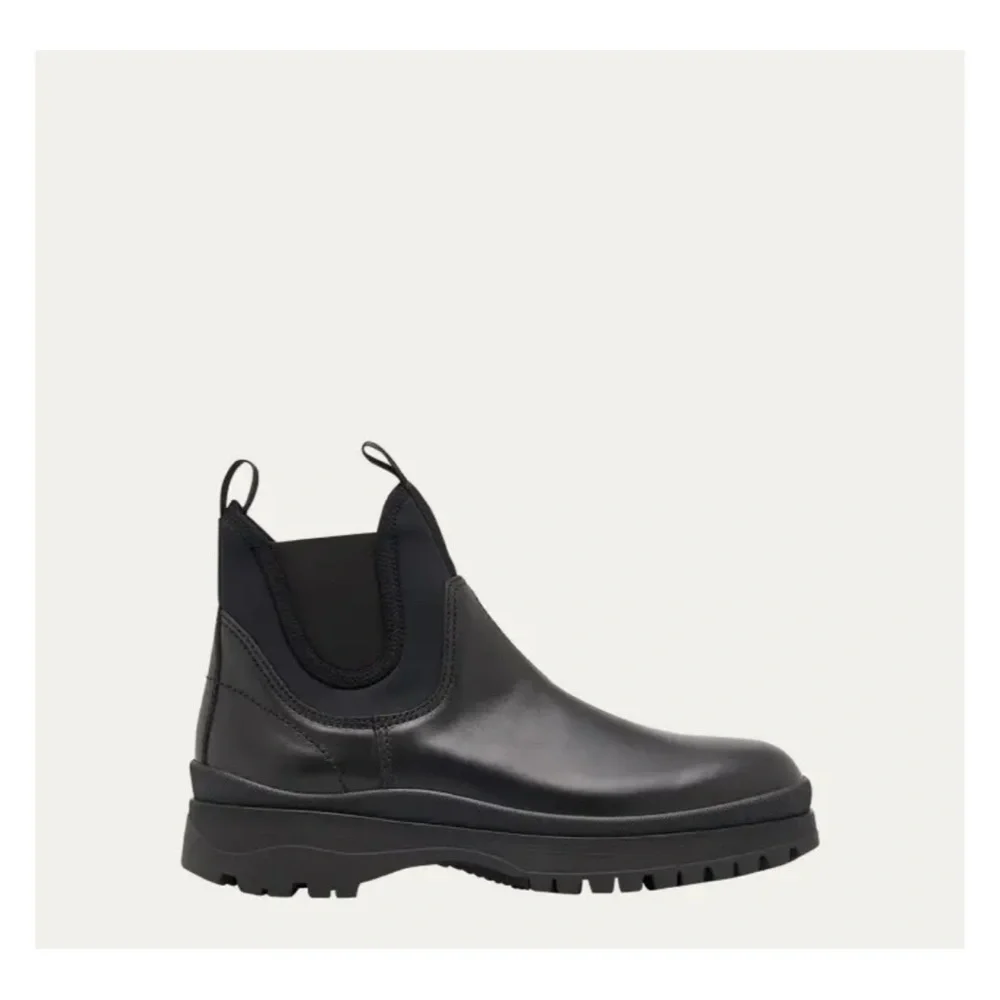 Prada Brixxen leather Chelsea boots size 10 made in Italy